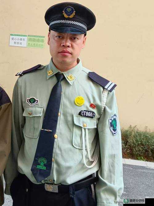 老谢小区保安赵敏老师：平凡岗位上的不凡坚守