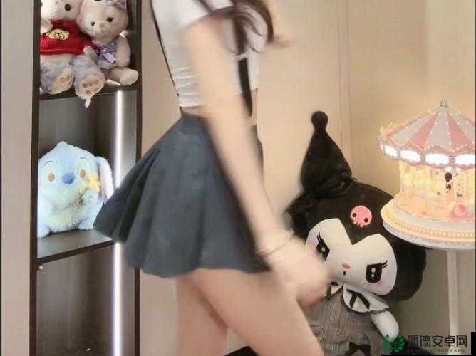 QQ 弹弹超大幅度跳舞视频：超级精彩不容错过的舞蹈盛宴