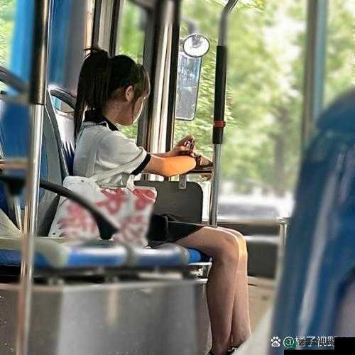 坐公交车时竟与两个陌生女子发生了奇妙经历